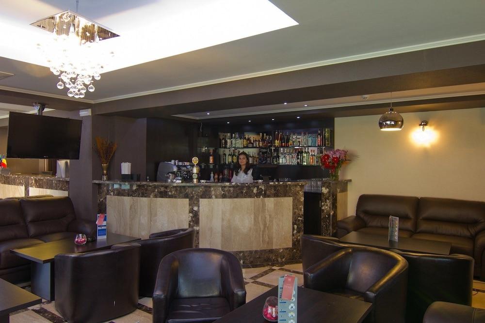 West Plaza Hotel Bukurešť Exteriér fotografie