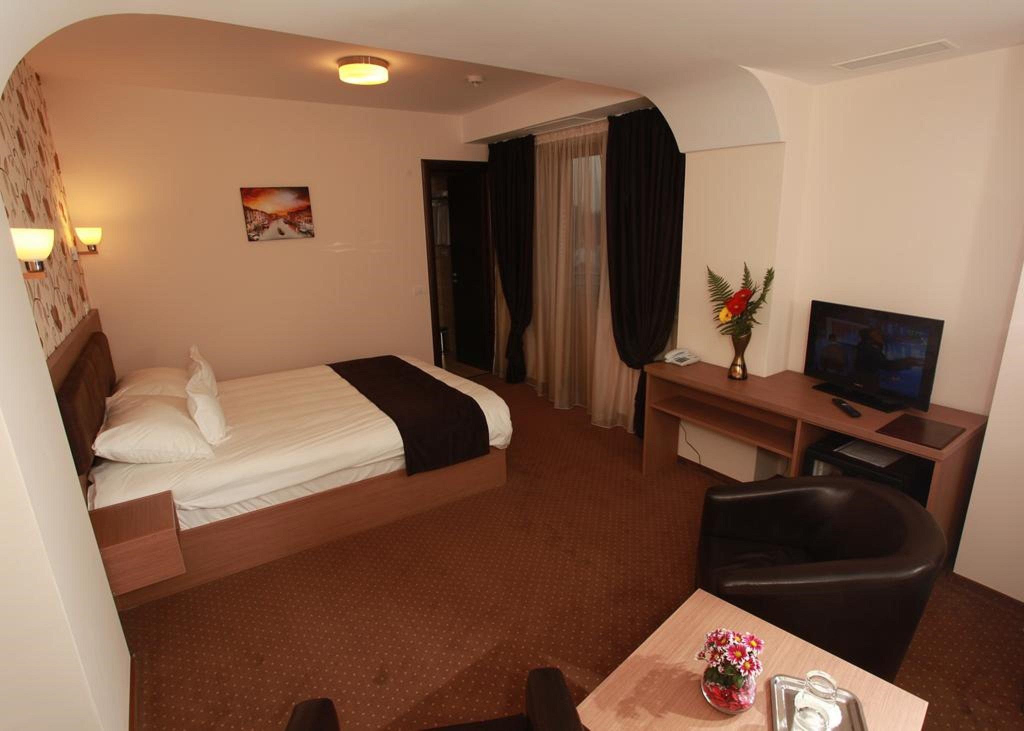 West Plaza Hotel Bukurešť Exteriér fotografie