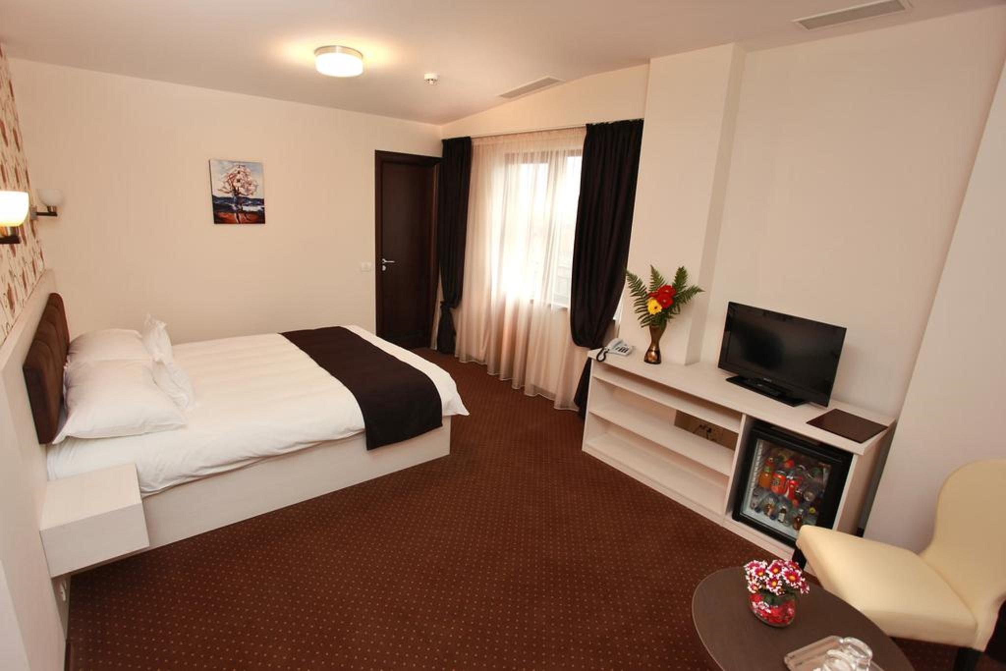 West Plaza Hotel Bukurešť Exteriér fotografie