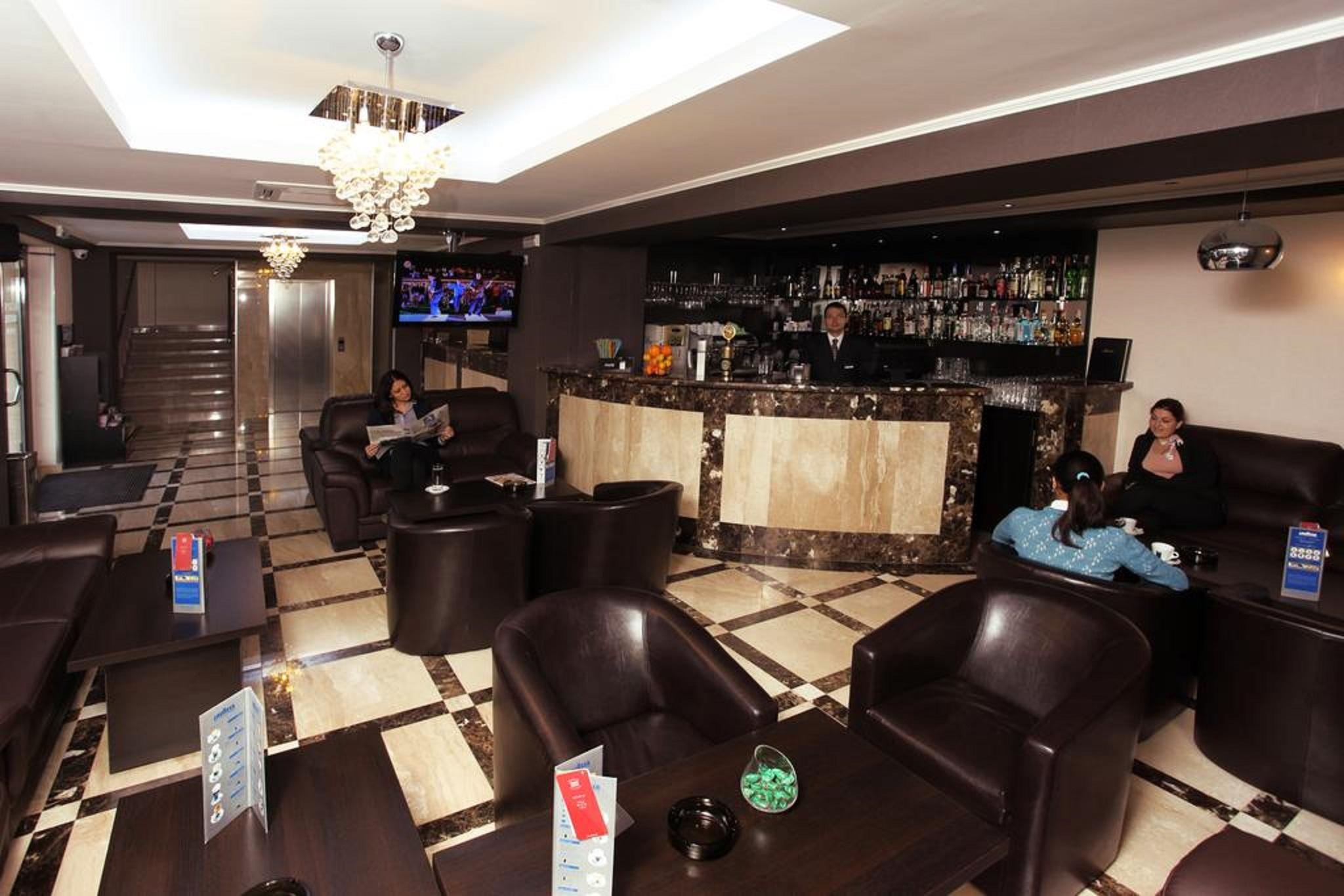 West Plaza Hotel Bukurešť Exteriér fotografie